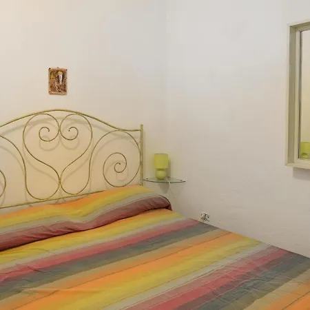 Vakantiehuis 4 Bedroom Nice In Villasimius